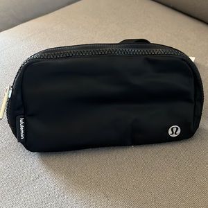 ‼️SOLD ‼️Lululemon Everywhere Belt Bag